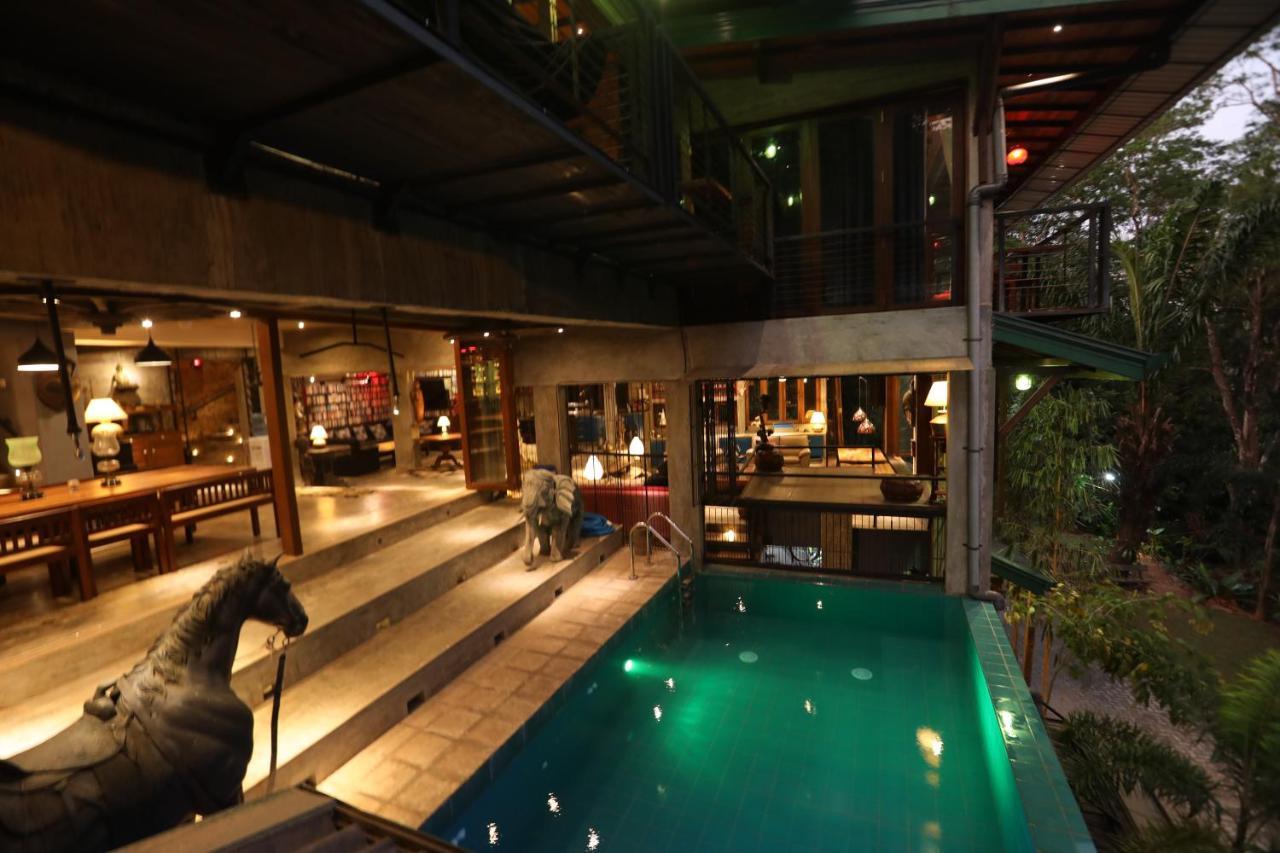 Aayu Hanthana Boutique Hotel แคนดี้ ภายนอก รูปภาพ