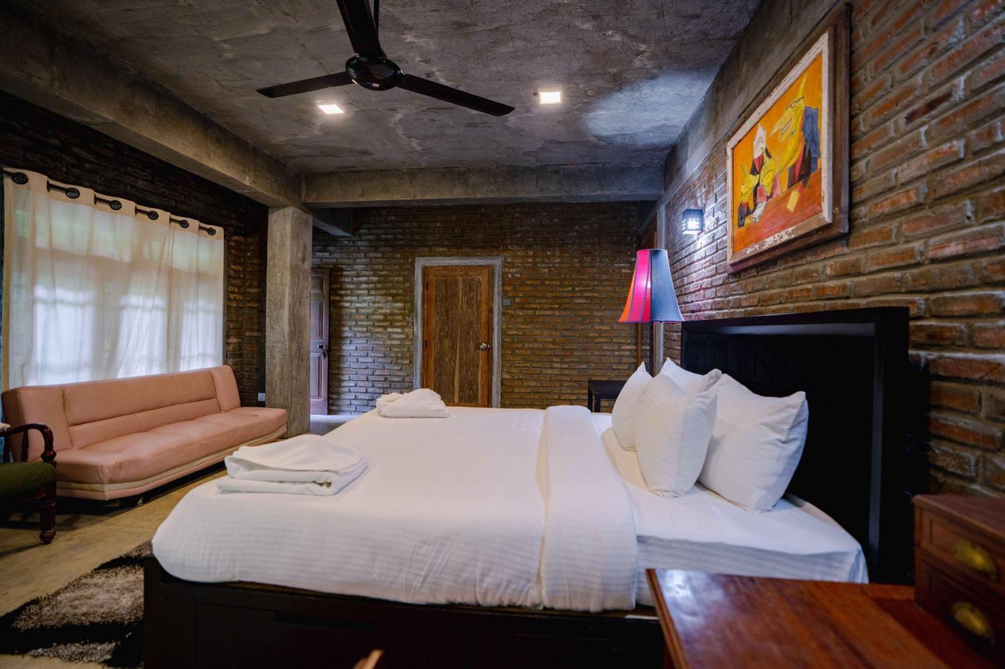 Aayu Hanthana Boutique Hotel แคนดี้ ภายนอก รูปภาพ