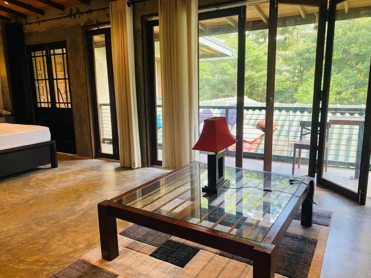Aayu Hanthana Boutique Hotel แคนดี้ ภายนอก รูปภาพ