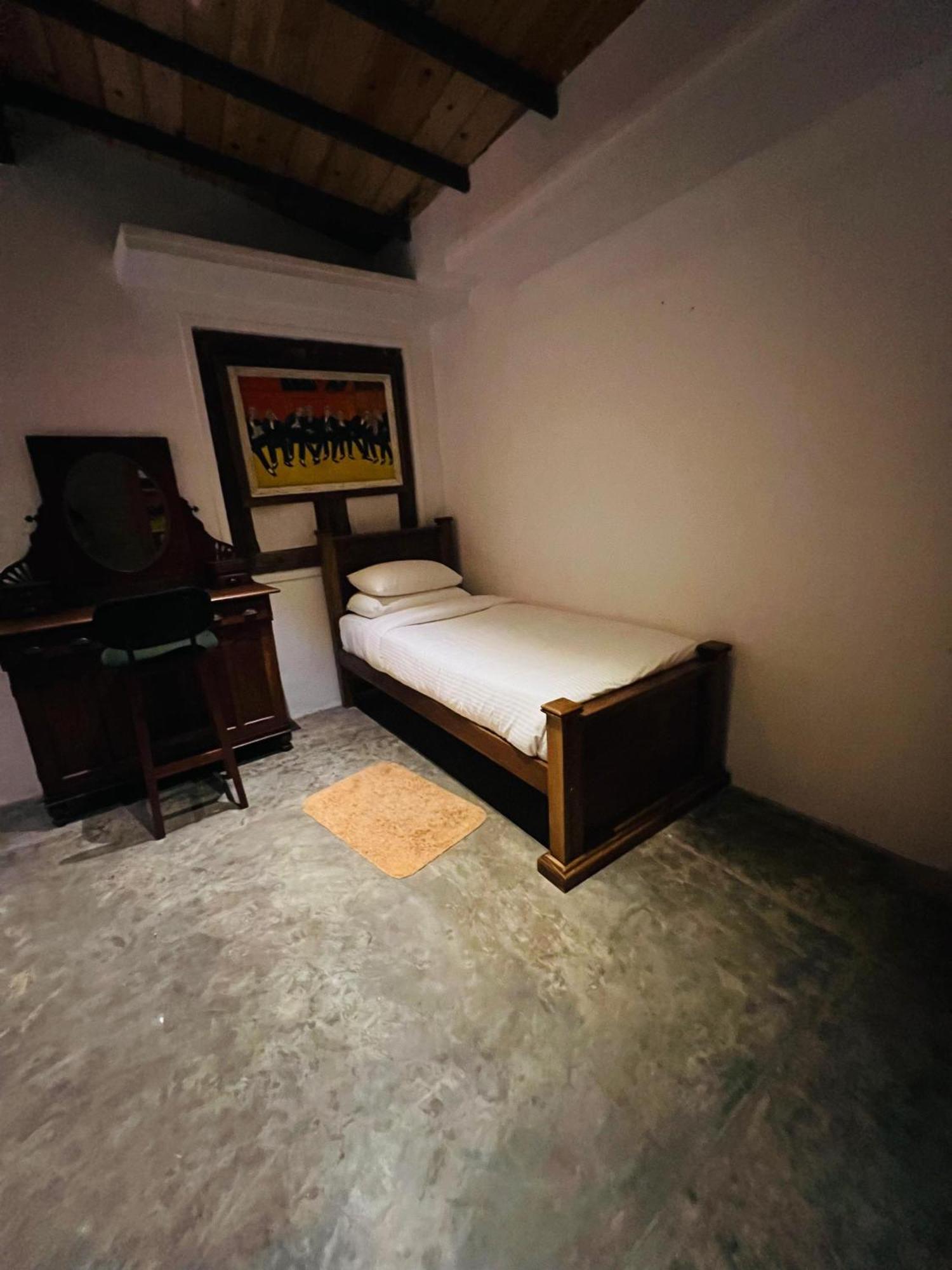 Aayu Hanthana Boutique Hotel แคนดี้ ภายนอก รูปภาพ