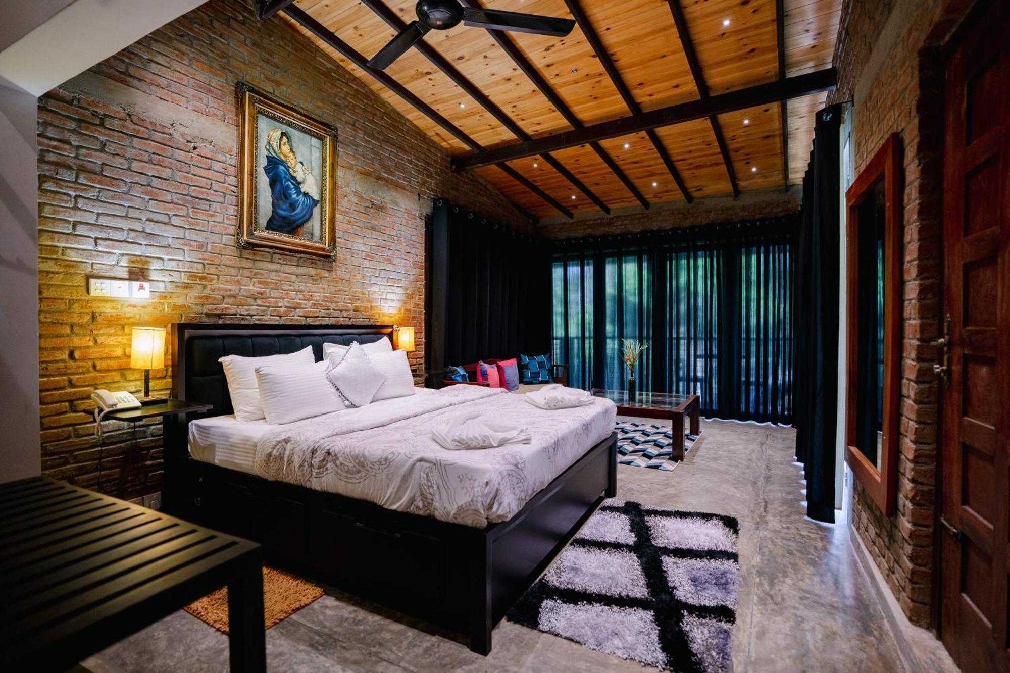 Aayu Hanthana Boutique Hotel แคนดี้ ภายนอก รูปภาพ