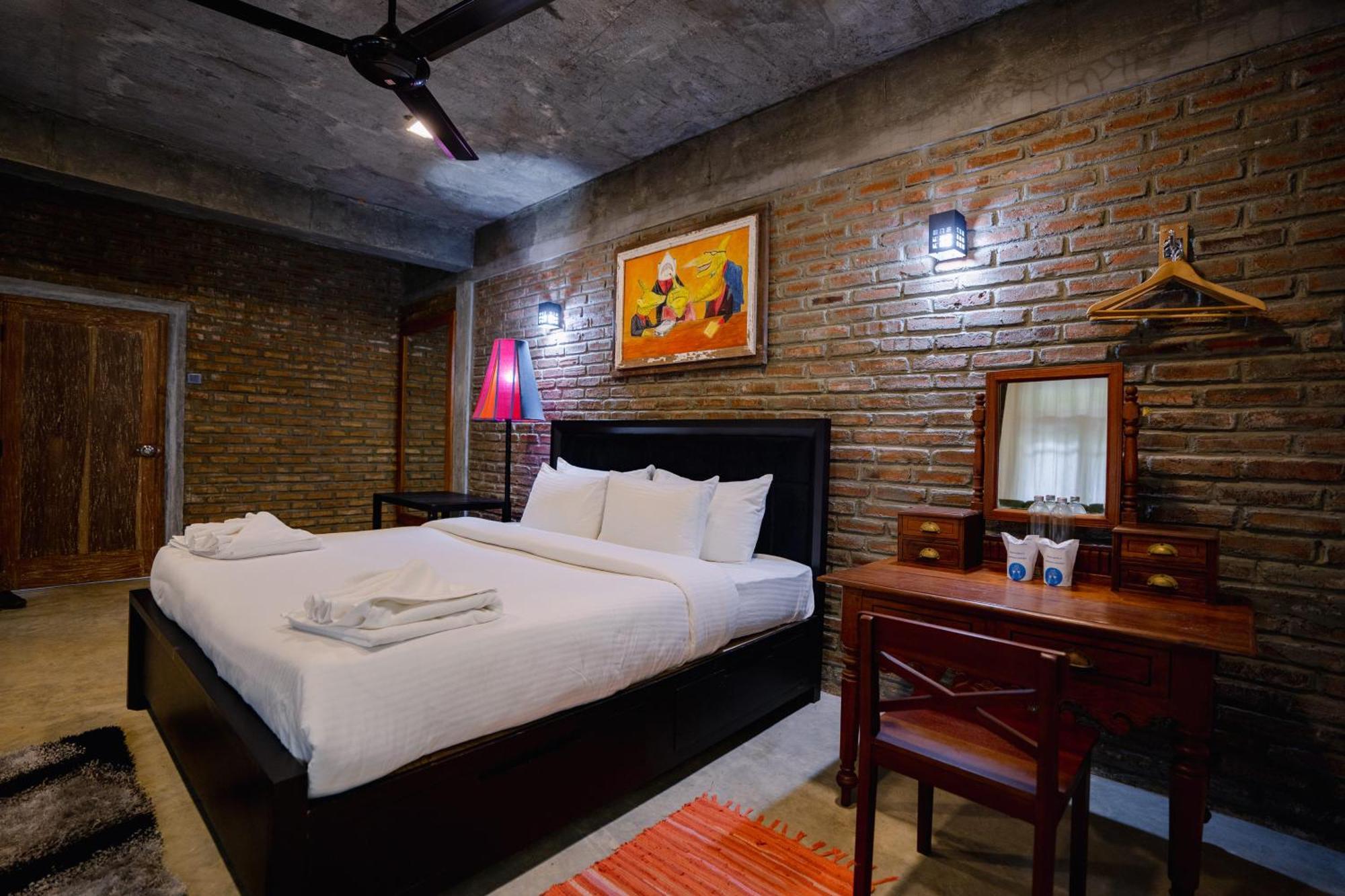 Aayu Hanthana Boutique Hotel แคนดี้ ภายนอก รูปภาพ