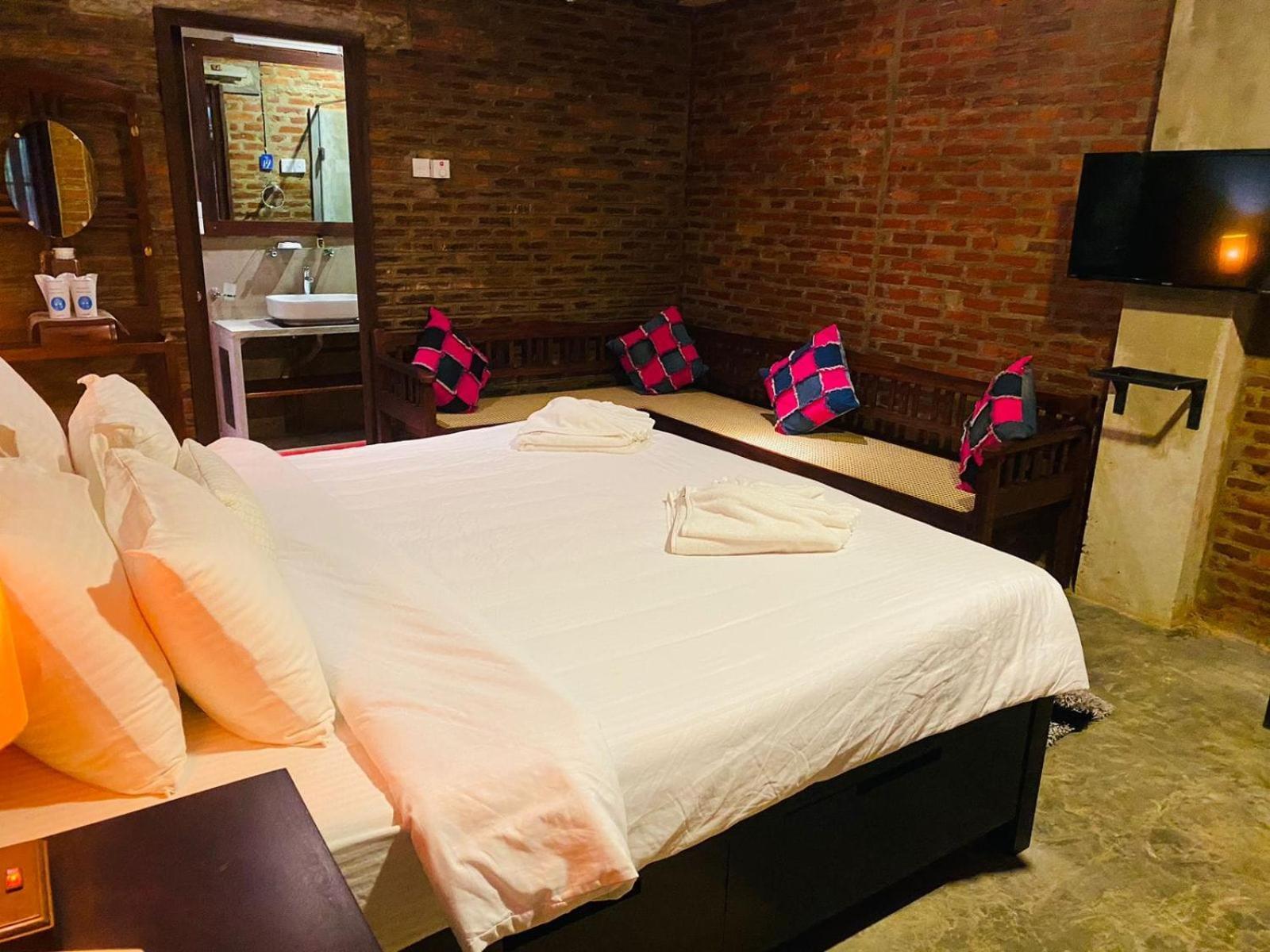 Aayu Hanthana Boutique Hotel แคนดี้ ภายนอก รูปภาพ
