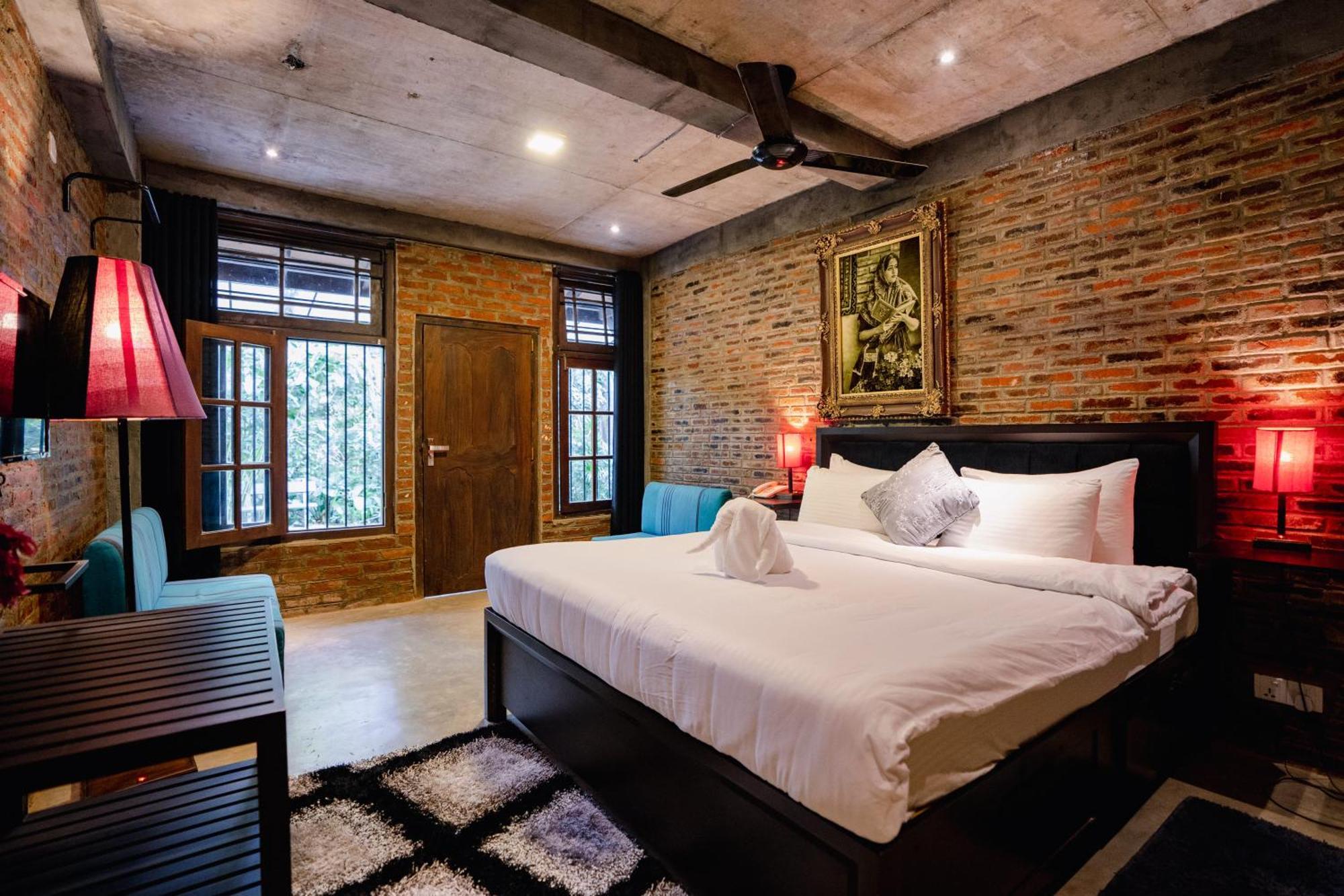 Aayu Hanthana Boutique Hotel แคนดี้ ภายนอก รูปภาพ